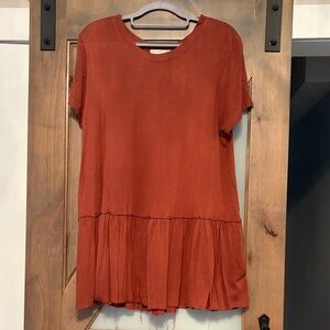Relaxed Rust Short-Sleeve Peplum Tunic Size L